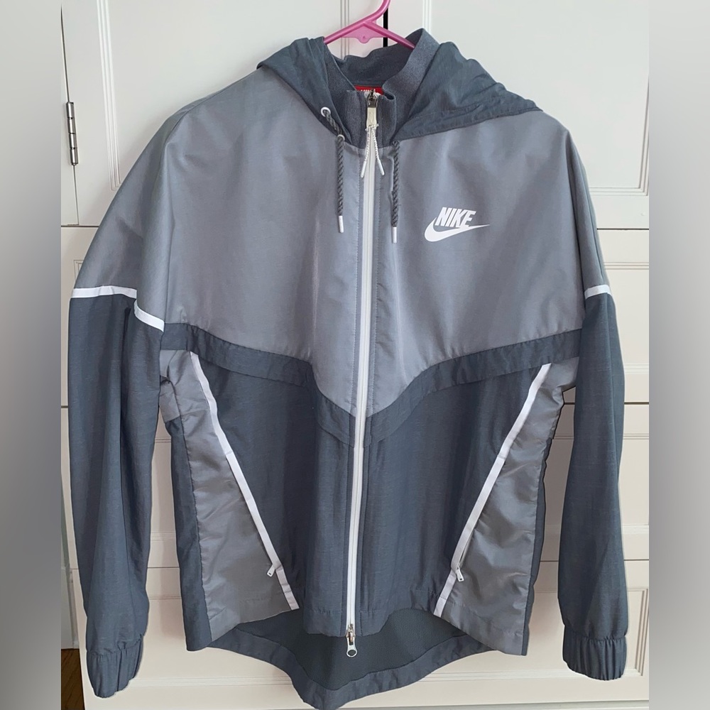 Nike Women’s Zip Up Jacket